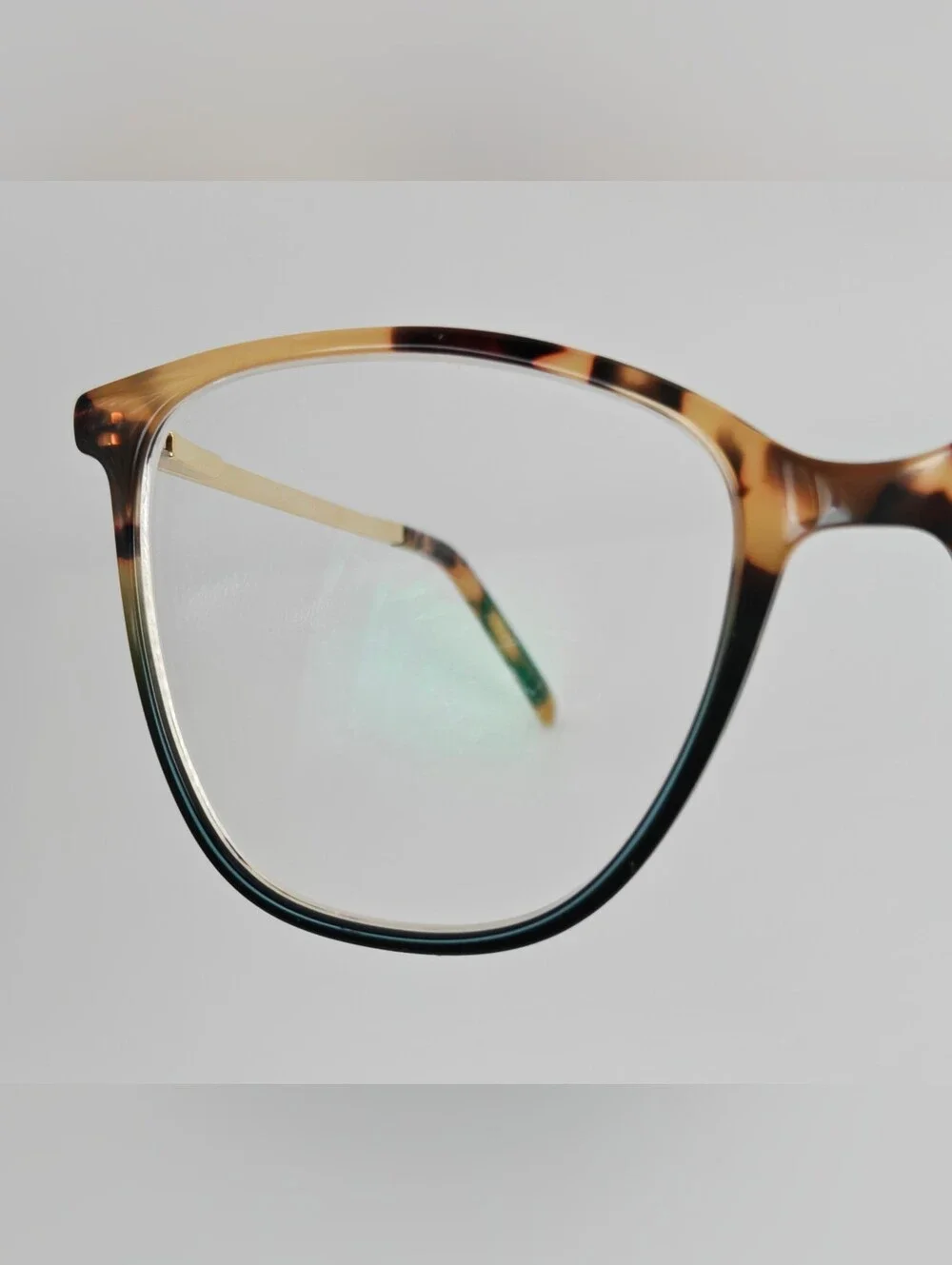 Aroma. Tortoiseshell Full-Rim Women's Eyeglasses. 1/2 Olive Front.
